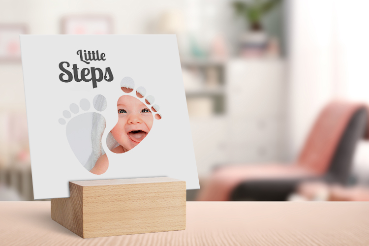 Tischkalender mit Holzaufsteller