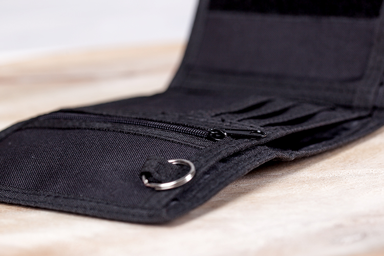 Personalisierte Geldbörse mit praktischen Fächern