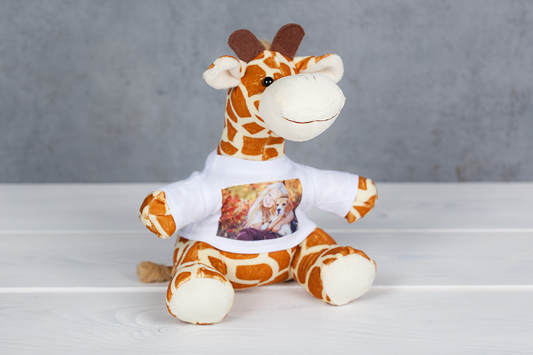 Kuscheltier mit T-Shirt Print